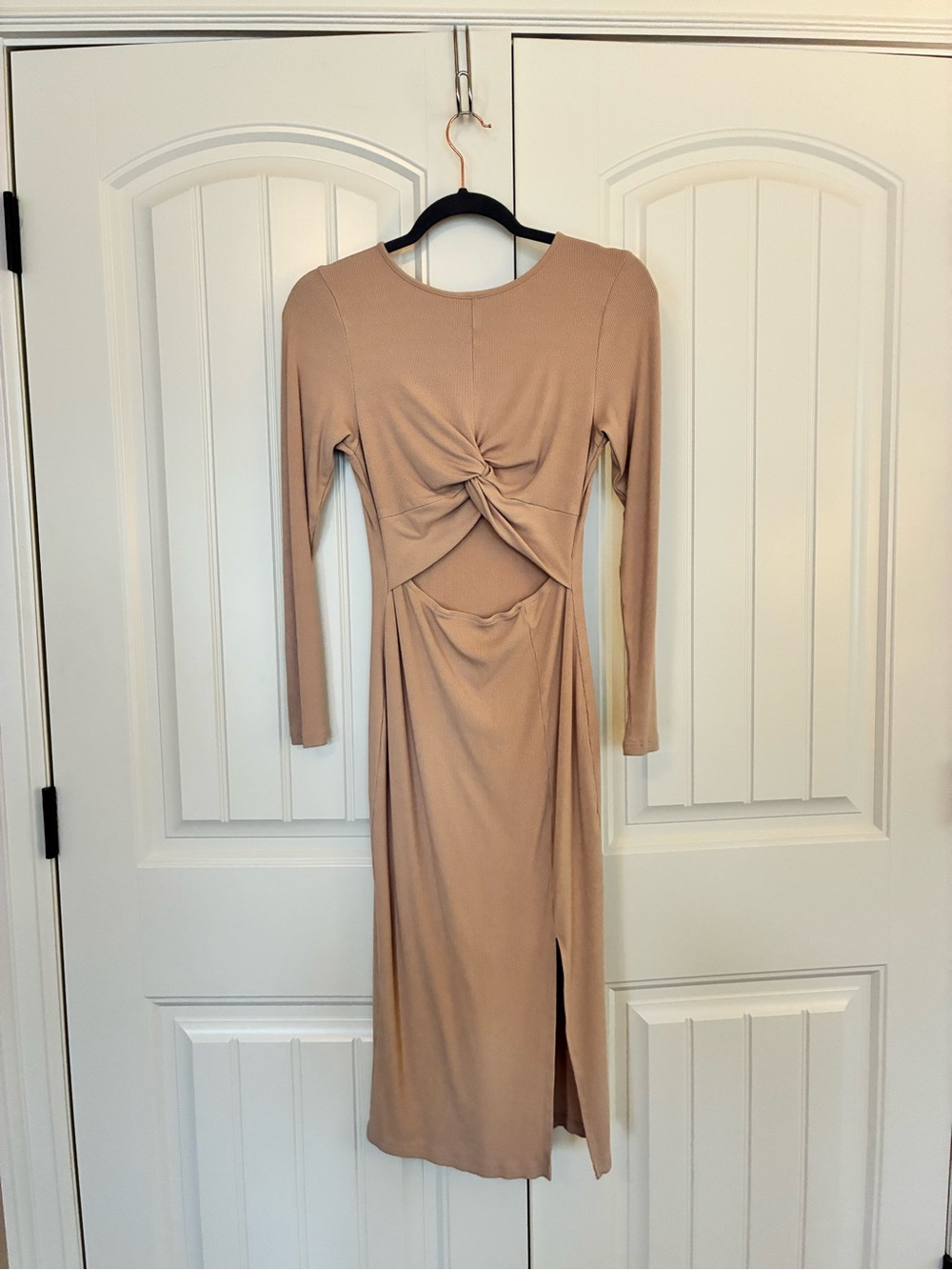 Long Sleeve Twist Front Midi Dress in Nude size small fall/autumn wedding guest